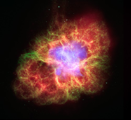 Eine Supernova bei der Goldproduktion (Bild: X-ray: NASA/CXC/J.Hester (ASU); Optical: NASA/ESA/J.Hester & A.Loll (ASU); Infrared: NASA/JPL-Caltech/R.Gehrz (Univ. Minn.))