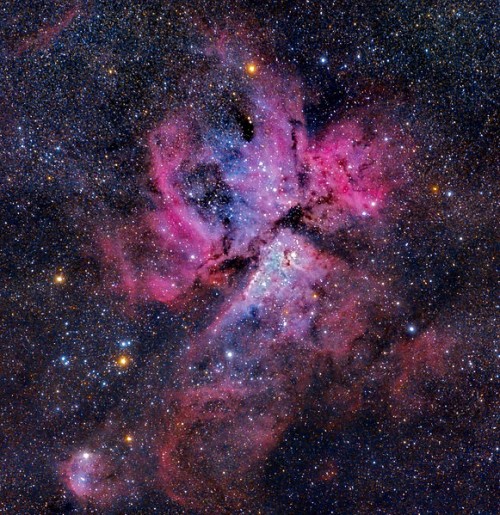 Der Carinanebel, CC Attribution-Share Alike 3.0 Unported by Fernando da Rosa Santiago Roland, Link: https://commons.wikimedia.org/wiki/File:Nebulosa_de_Eta_Carinae_o_NGC_3372.jpg