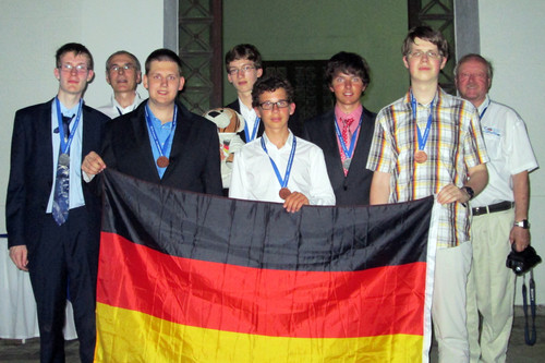 1355-imo-2013-medaillen