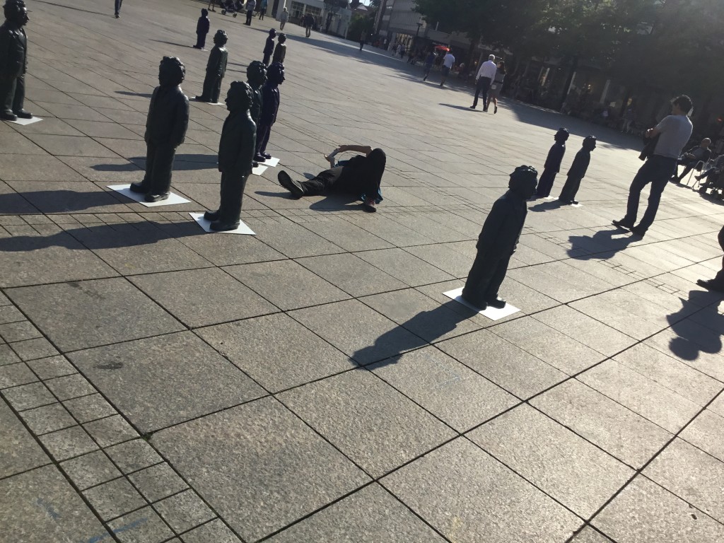 C6B0F5F1-9F46-4B89-949B-570CC36C29A3